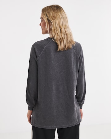 Acid Wash Basic Longline Sweatshirt