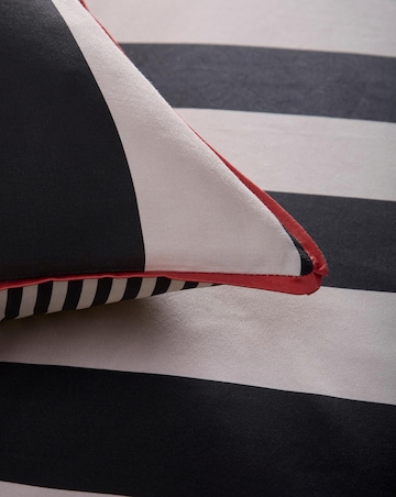 Laurence Llewelyn-Bowen Festivo Circus Stripe Duvet Cover Set