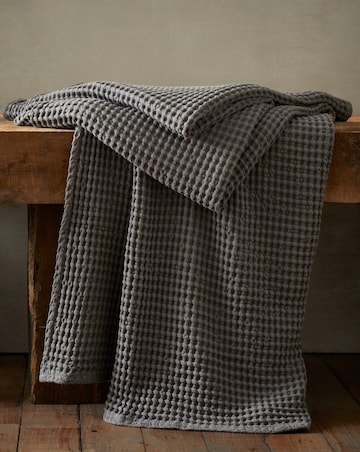 Pineapple Elephant Jaipur Waffle Cotton Throw