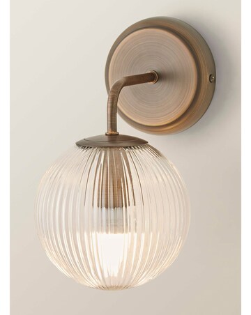 ValueLights Kempton Ribbed Glass Globe Wall Light Brushed Brass