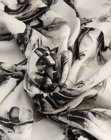 Jack & Jones Jeff Printed Resort Shirt -Cream/Black