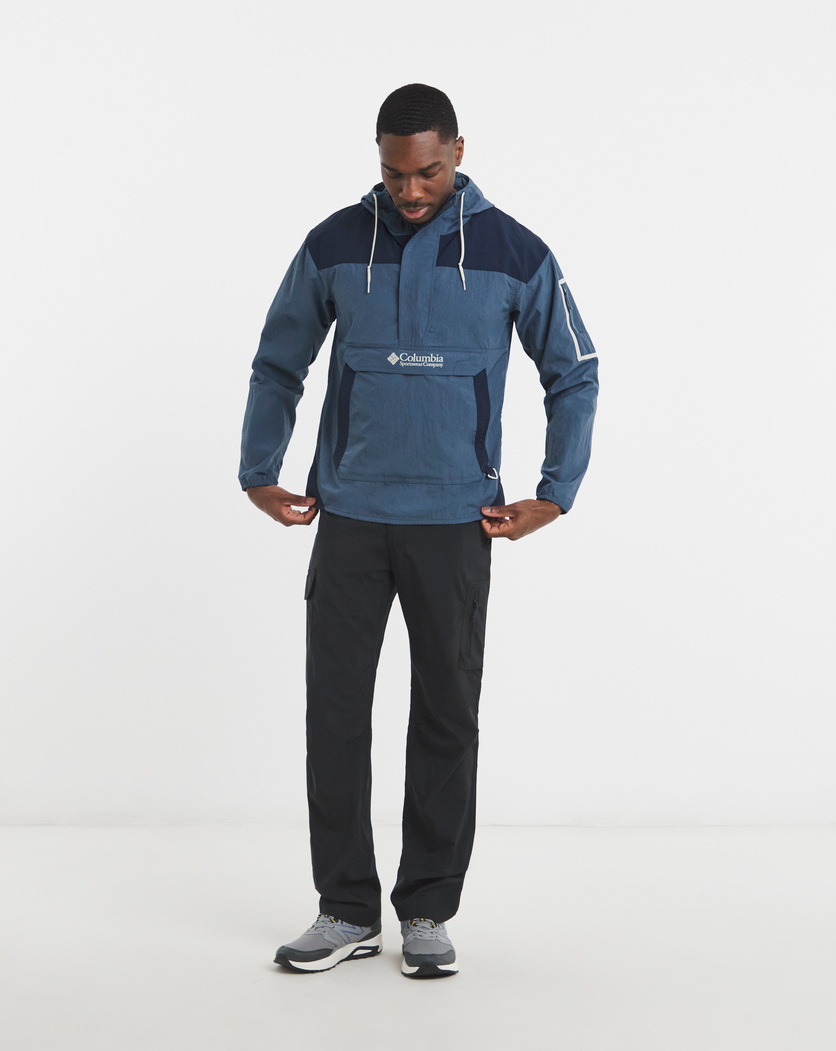 Columbia Challenger Overhead Windbreaker | JD Williams