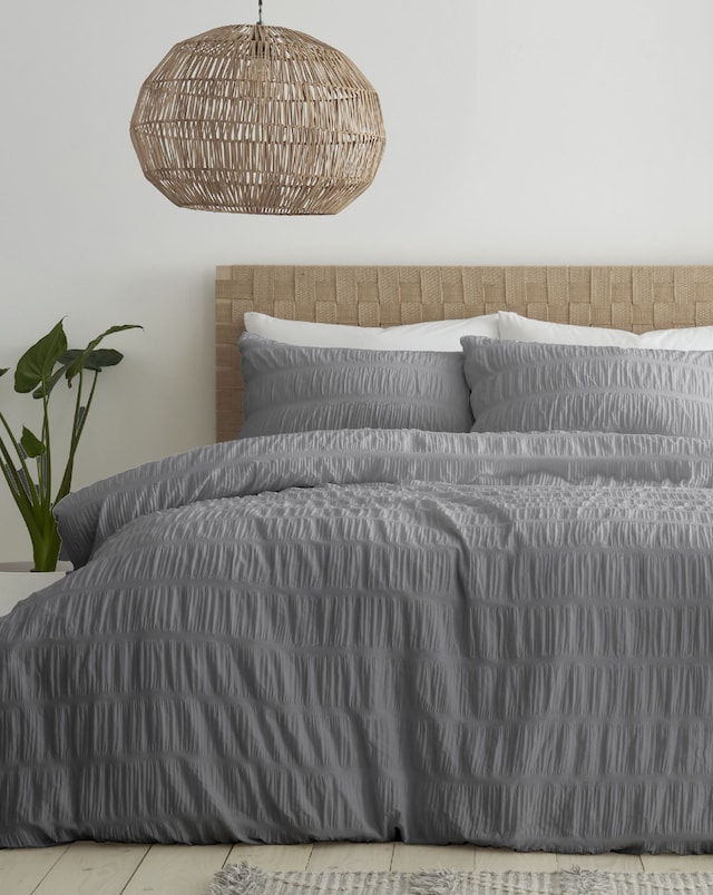 Catherine Lansfield Seersucker Duvet Cover Set