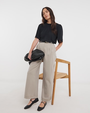 Tie Back Angel Sleeve Top