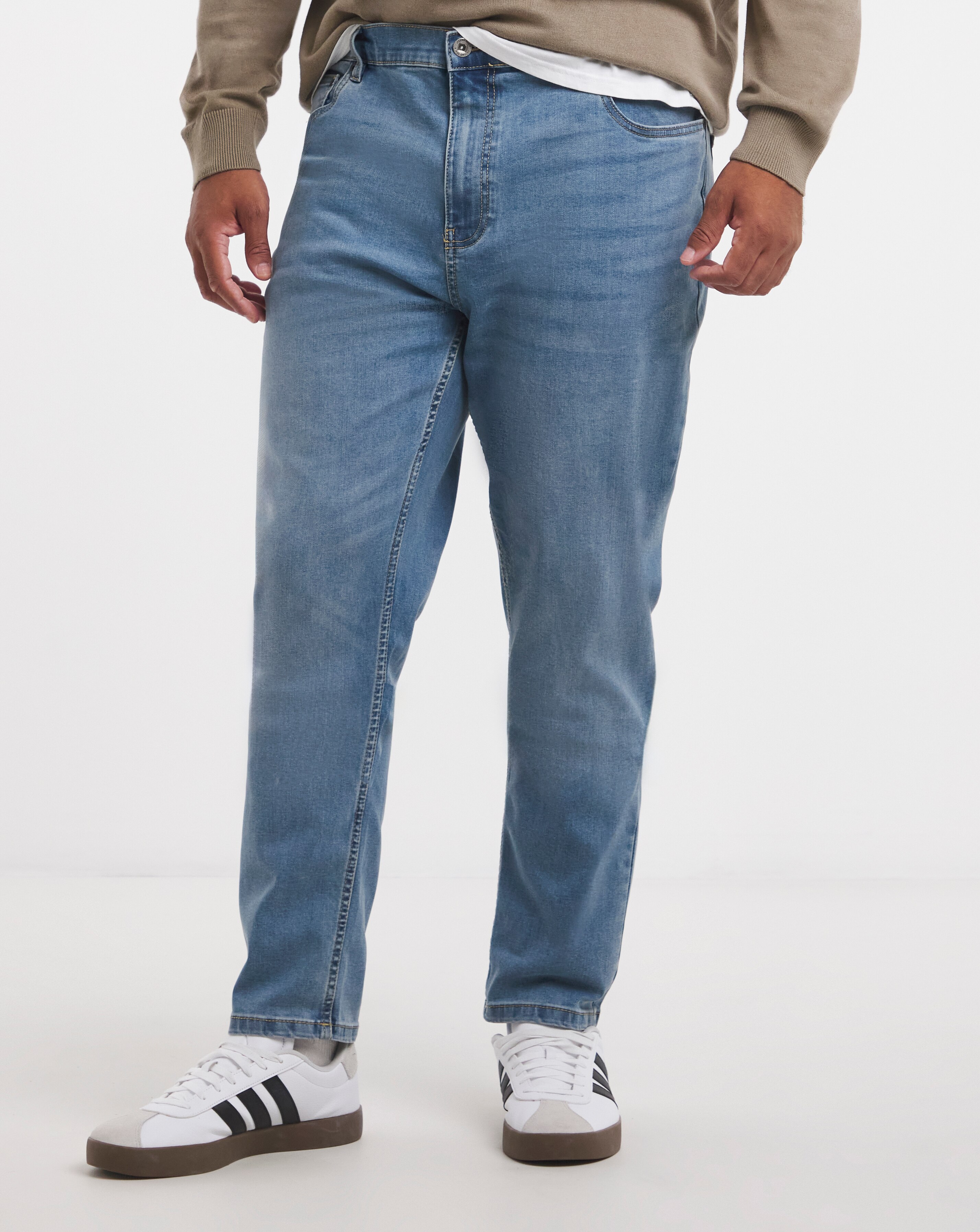 Tapered Fit Stretch Jeans Light Wash