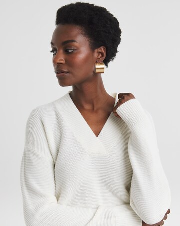 Ivory V Neck Curved Hem Jumper