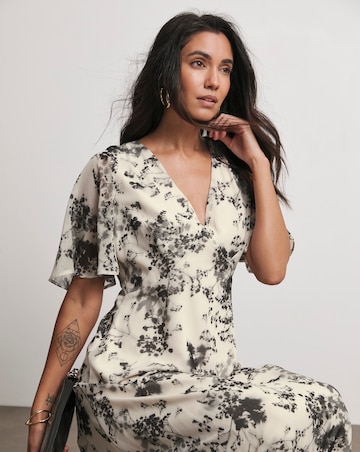 Joanna Hope Crinkle Column Dress