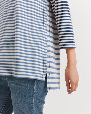 Julipa Dipped Hem Stripe Top