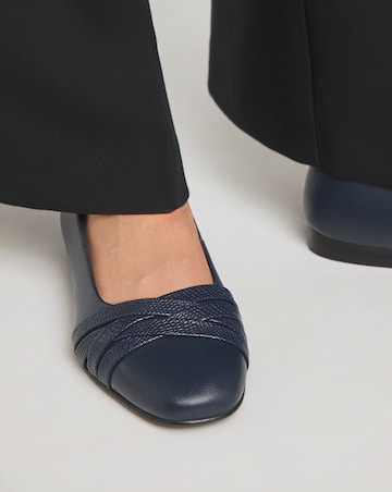 Heavenly Soles Lucille Leather Crossover Square Toe Ballerina Extra Wide EEE Fit