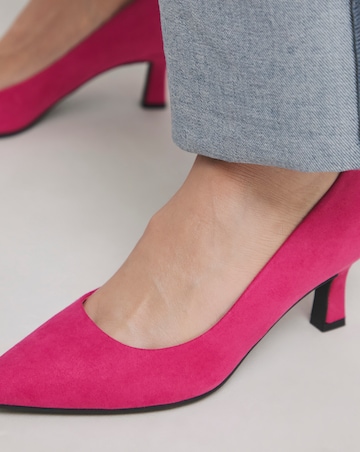 Heavenly Soles Kirsten Pointed Toe Kitten Heel Shoes - Extra Wide Fit (EEE)