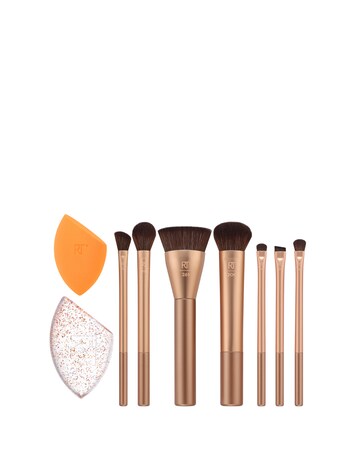 Real Techniques Wrapped In Glow Brush + Sponge Set (Worth 50 GBP)