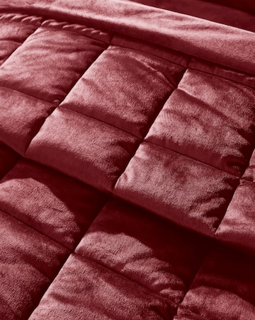 Catherine Lansfield Kingsley Matte Velvet Bedspread