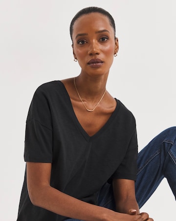 V Front V Back Short Sleeve T-Shirt