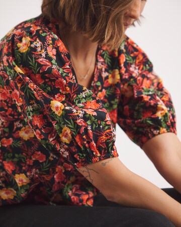 Multi Floral Cotton Flex V Neck Top
