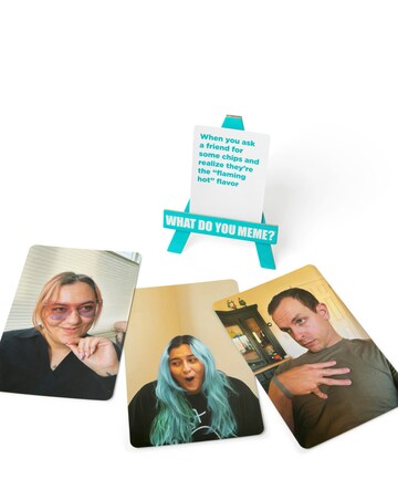 What Do You Meme? Family Edition