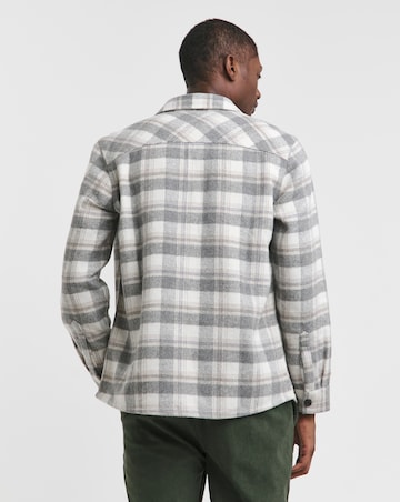 Double Pocket Check Overshirt