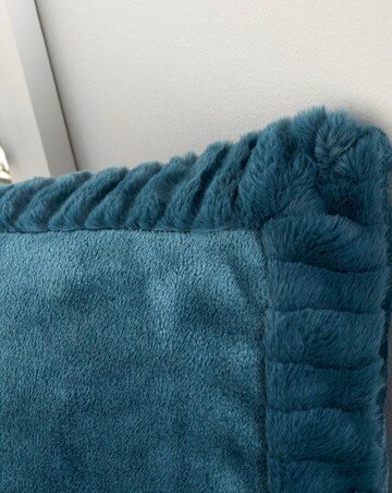 Catherine Lansfield Velvet Faux Fur Cosy Cushion