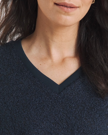 Boucle Supersoft V-Neck Sweatshirt