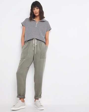 Navy and Ivory Sleeveless Stripe Sweatshirt