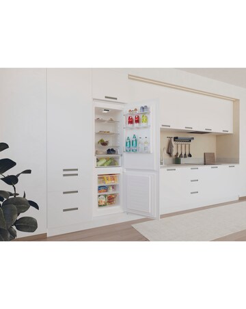 Candy CBBML18EK 70/30 177cm High Integrated Fridge Freezer White Install