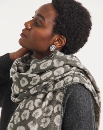 Leopard Print Midweight Scarf