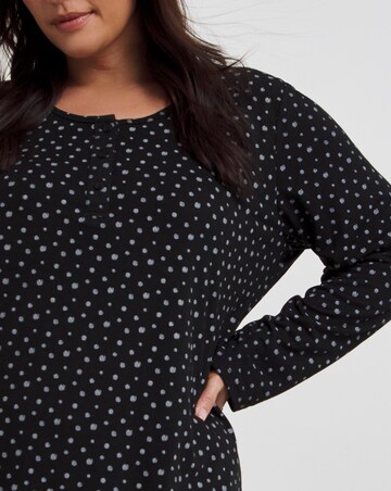 Pretty Lounge 'The Nightshirt' Length 32 Inches