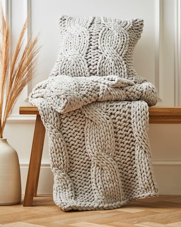 Chunky Knit Throw