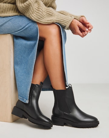 Avis Chunky Leather Chelsea Boots - Extra Wide Fit (EEE)