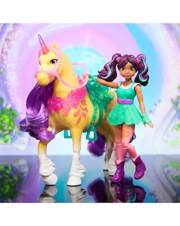 Unicorn Academy Small Ava Doll and Plant Magic Leaf