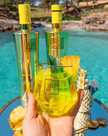 Au Vodka Pineapple Crush 70cl