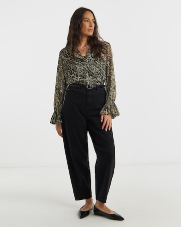 Georgette Pleat Cuff Collar Blouse