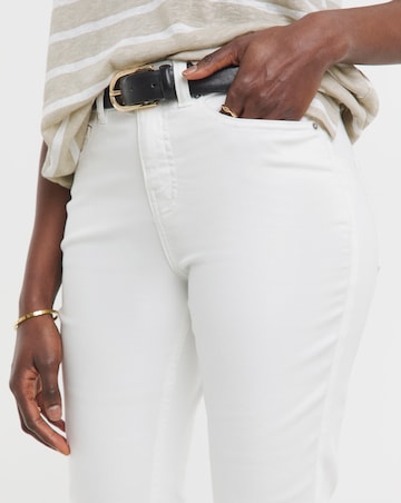 24/7 White Crop Jeans