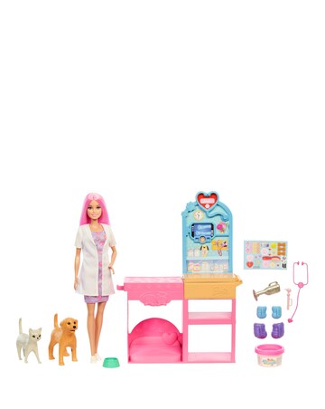 Barbie Fast Cast Vet Clinic Doll and Accessories Playset