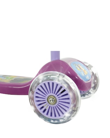 Bluey Tilt n Turn Scooter with LED Wheels