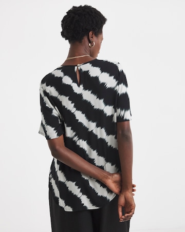 Crinkle Boxy Fluted Sleeve Top