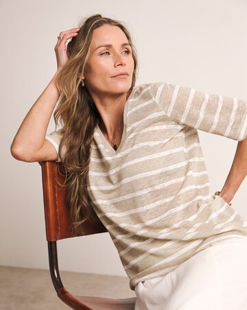 Anthology V-Neck Linen Mix T-Shirt