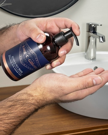 King C Gillette Washbag: Wash, Balm + Comb