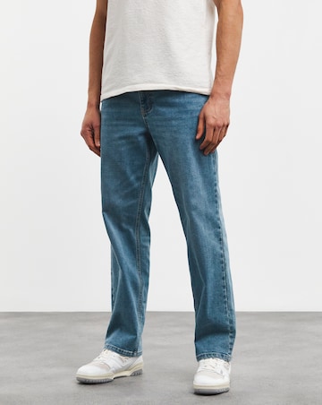 Straight Fit Stretch Jean Light Wash