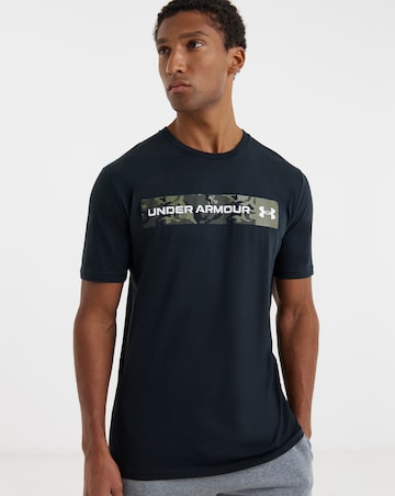Under Armour Camo Chest Stripe T-Shirt