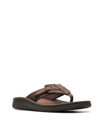 Clarks Wesley Leather Flip Flop - Brown