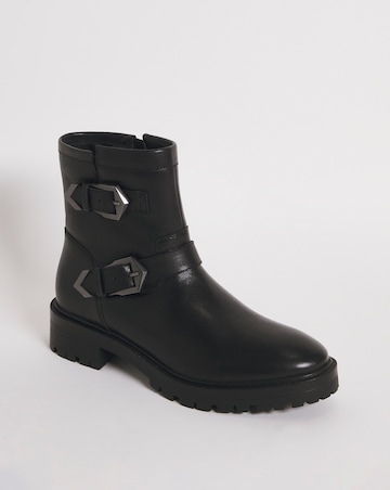 Leather Chunky Buckle Boot E Fit