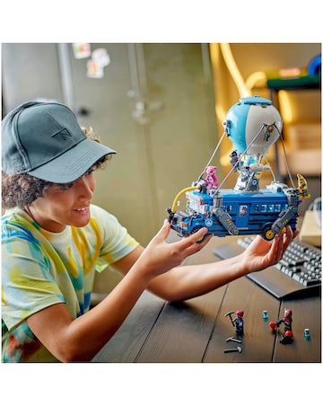 LEGO Fortnite Battle Bus Collectible Video Game Toy with Minifigures 77073