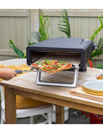 Zanussi Gas Powered Pizza Oven with paddle & Carry Bag