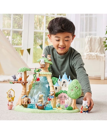 Sylvanian Families Exciting Exploration Set - Latte Cat Brother & Baby