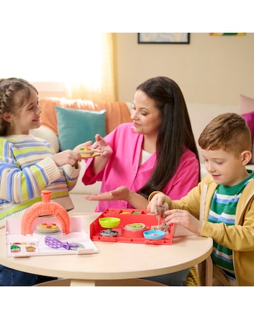 Kinetic Sand Squish Pizza