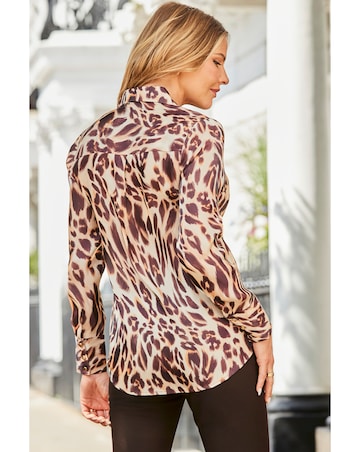 Sosandar Leopard Collar Shirt