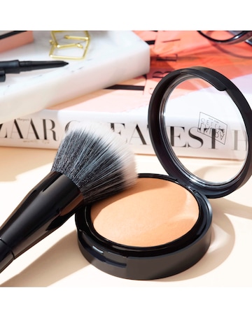 Laura Geller Double Take Baked Versatile Powder Foundation - Fair