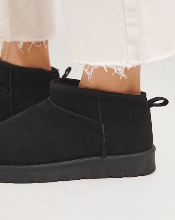 Darla Lowcut Fleece Lined Boots Standard D Fit