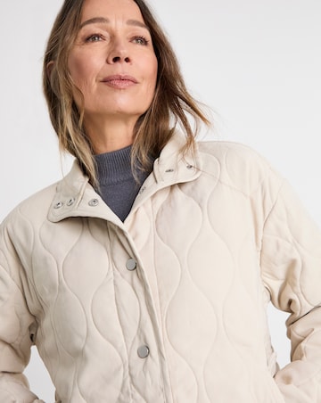 Neutral Washed Quilted Short Jacket