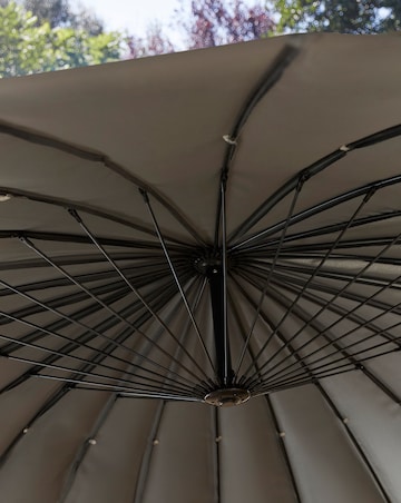 Shanghai Cantilever Parasol - 3m